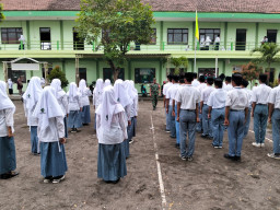 Babinsa Koramil 0816/08 Jabon Bina LDKS SMK Jawahirul Ulum: Cetak Generasi Disiplin, Berkarakter, dan Siap Memimpin