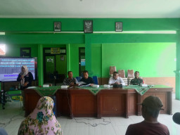 Perkuat Edukasi Pajak, Babinsa Sertu Sucipto Hadir di Sosialisasi PBB-P2 Gedang