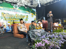 Gelorakan Semangat Anti-Narkoba: 500 Jamaah Padati Gebyar Sholawat & Pengajian Umum di Kedungcangkring