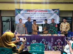 Kebersamaan untuk Pembangunan: Babinsa Hadiri Pengesahan Perubahan RPJMDes Suwaluh 2022–2030
