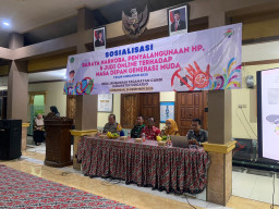 Babinsa Jambangan Hadiri Sosialisasi Bahaya Narkoba dan Judi Online bagi Generasi Muda