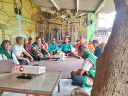 Babinsa Jabon Dampingi Petani Dukuhsari Ikuti Telekonferensi Presiden RI, Perkuat Panen Raya dan Swasembada Pangan