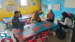Babinsa Balongbendo Dampingi Validasi Data Siswa, Perkuat Persiapan Operasional SPPG Bakalan Wringinpitu