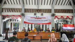 Babinsa Koramil 0816/02 Candi Hadiri Pelantikan Perangkat Desa Wedoroklurak