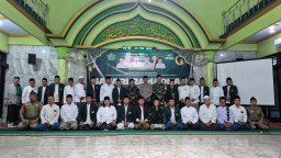 Babinsa Ketimang Hadiri Safari Ramadhan, Pererat Ukhuwah di Baitul Ulum
