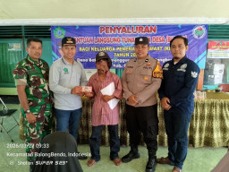 Babinsa Balongbendo Kawal Penyaluran BLT-DD agar Tepat Sasaran