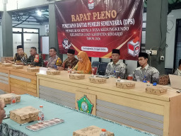 Babinsa Kedungkendo Hadiri Pleno Penetapan DPS, Pastikan Pilkades Transparan dan Partisipatif