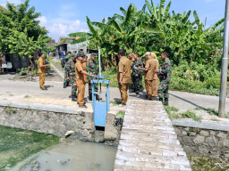 Babinsa Candi Dampingi Peninjauan Lokasi Jembatan di Sumorame, Sinergi Wujudkan Akses Desa Lebih Baik