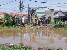 TNI Bersama Pemda Tinjau Rencana Pembangunan Jembatan di Plumbungan