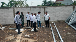Babinsa Waru Dampingi Peninjauan Dapur SPPG Tambaksumur