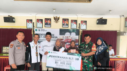 Kawal Bantuan Rakyat, Babinsa Bringinbendo Pastikan Tepat Sasaran