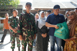 Sentuhan Nyata untuk Sesama, Bupati dan Dandim Sidoarjo Hadirkan Harapan bagi Warga Tulangan