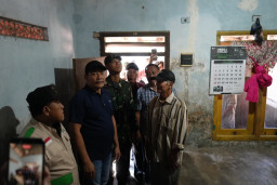 Hadirkan Senyum di Semambung, Sinergi Bupati dan Dandim Sidoarjo Bedah Rumah Tak Layak Huni
