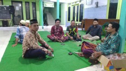 Babinsa 0816/08 Jabon Menghadiri Tasyakuran Di Rumah Kades Panggreh.