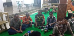 BABINSA 0816/12 Prambon Guyub bersama dalam rangka tasyakuran Umroh