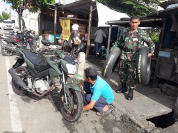 Anggota Koramil 0816/09 Krian ikut serta Apel gelar pasukan penanggulangan