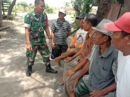 Babinsa Koramil 0816/08 Jabon berikan Arahan perihal Kamtibmas