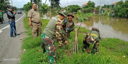 Anggota Ramil0816/10 Balongbendo ikuti program penghijauan