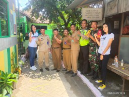 Babinsa Ramil 03/ Buduran Dampingi Penilaian Lomba Toga dan Asman