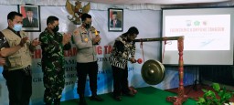 Danramil 0816/18 Sedati bersama Forkopimka menghadiri Launching Kampung Tan