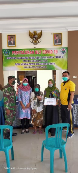 Babinsa Koramil 0816/11 Tarik Dampingi Penyaluran BLT Ds Kendalsewu