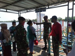 Babinsa Jabon BKO YonKav 3/Tank lakukan Pengamanan wisata pulau lusi