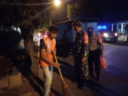 Anggota Ramil0816/07 Krembung Bersama Polsek Krembung, Satpol-PP , Puskesma