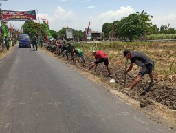 Satgas TMMD Sidoarjo tuntaskan pembangunan penyangga jalan