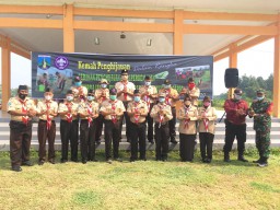 Babinsa Desa Tanjek Wagir Hadiri Upacara Pembukaan Gerakan Penghijauan Bumi