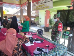 BABINSA TULANGAN KAWAL VAKSINASI 400 WARGA BINAAN