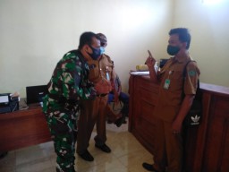 Peran Aktif Babinsa Koramil 0816/05 Tulangan Laksanakan Komsos