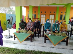 Danramil 0816/07 Hadiri Kegiatan Sido Resik di Desa Cangkring