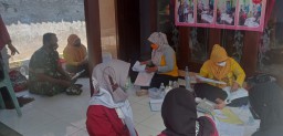Babinsa Koramil 0816/06 Tanggulangin laksanakan Komsos Dengan Ibu PKK