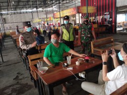 Laksanakan Operasi Yustisi Himbauhan Prokes Covid-19