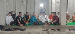 Babinsa Koramil 0816/05 Hadiri Pengajian Maulid Nabi Muhammad SAW