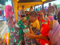 Danramil 0816/07 Hadiri Bhakti Sosial Kesehatan di Desa Tambak Rejo Kec. Krembung