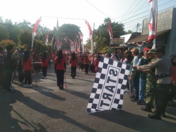 5 Desa Serempak~Babinsa (Kebaron,Pangkemiri, Singopadu,Tlasih,Kepuhkemiri) Melaksakan Pendampingan Jalan Sehat//Memeriahkan HUT RI ke-78