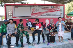 Tiga Pilar Desa Rangkah Kidul Patroli Keliling Ciptakan Kamtibmas Aman dan Kondusif