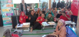 Kekompakan Babinsa dan Bidan Desa Untuk Pelaksanaan Posyandu.