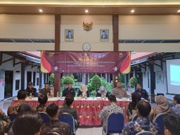 Kopda Adi Setyawan Dampingi Pelantikan Anggota KPPS Desa Ketapang Jelang Pemilu 2024