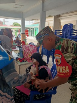 Pelaksanaan Imunisasi Balita dan Penyuntikan Pin Polio Tahap II Berjalan Sukses di Desa Kebonagung