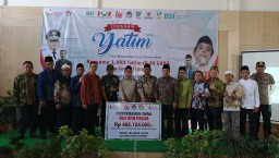 Danramil 0816/05 Tulangan bersama Babinsa Berbagi Kasih di Acara Santunan Anak Yatim Piatu 1 Muharram 1445 H