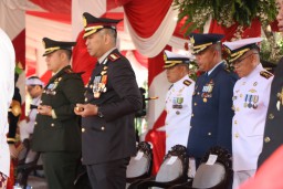 Dandim 0816/Sidoarjo Hadiri Upacara Peringatan HUT Ke-79 Kemerdekaan RI di Pendopo Alun-Alun Sidoarjo