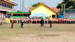 Babinsa Koramil 0816/12 Prambon Meriahkan Upacara Pembukaan Lomba Tingkat II Pramuka Penggalang se-Kwarran Prambon