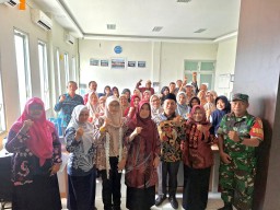 Babinsa Koramil 0816/06 Tanggulangin Hadiri Rapat Miniloka Karya Lintas Sektor Bahas Sinergi Peningkatan Layanan Kesehatan Masyarakat