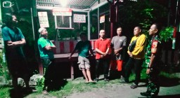 Sambang Poskamling, Babinsa Kel. Gedang Kec. Porong, Ajak Warga Perkuat Kebersamaan Hadapi Gangguan Kamtibmas di Wil. Kel. Gedang Kec. Porong