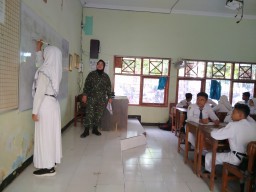 Kodim 0816/Sidoarjo terapkan ilmu Wasbang dan Bela Negara di SMPN 6