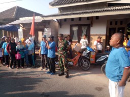 Peringati HUT RI ke 74, Babinsa Ramil 0816/05 Tulangan pam karnaval