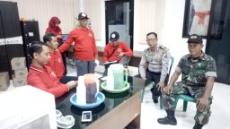 Dialog Dengan Warga, Babinsa 0816/12 Prambon Jaga Stabilitas keamanan