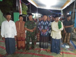Peringati HUT RI ke 74, Babinsa 0816/13 Wonoayu hadiri pengajian umum